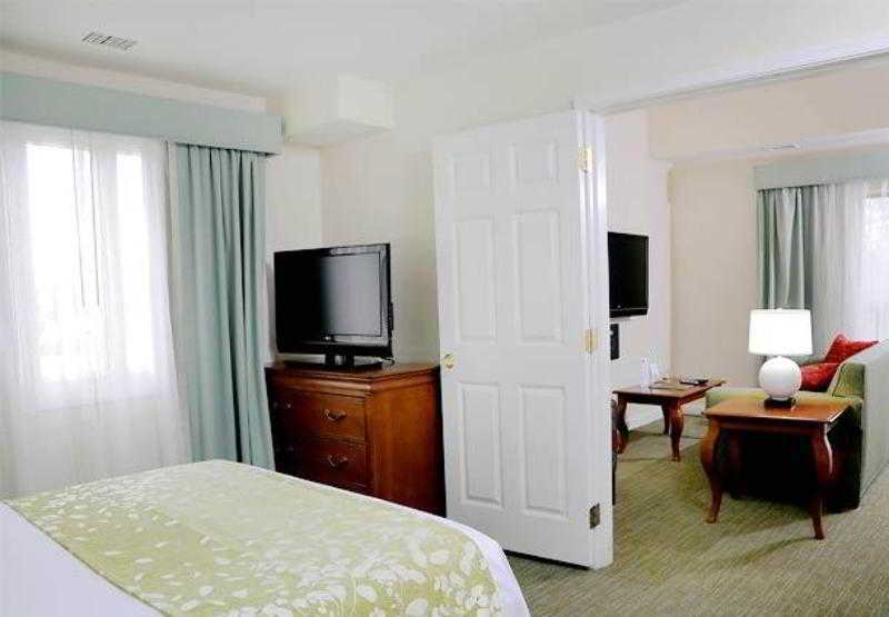 Residence Inn By Marriott Herndon Reston Екстериор снимка
