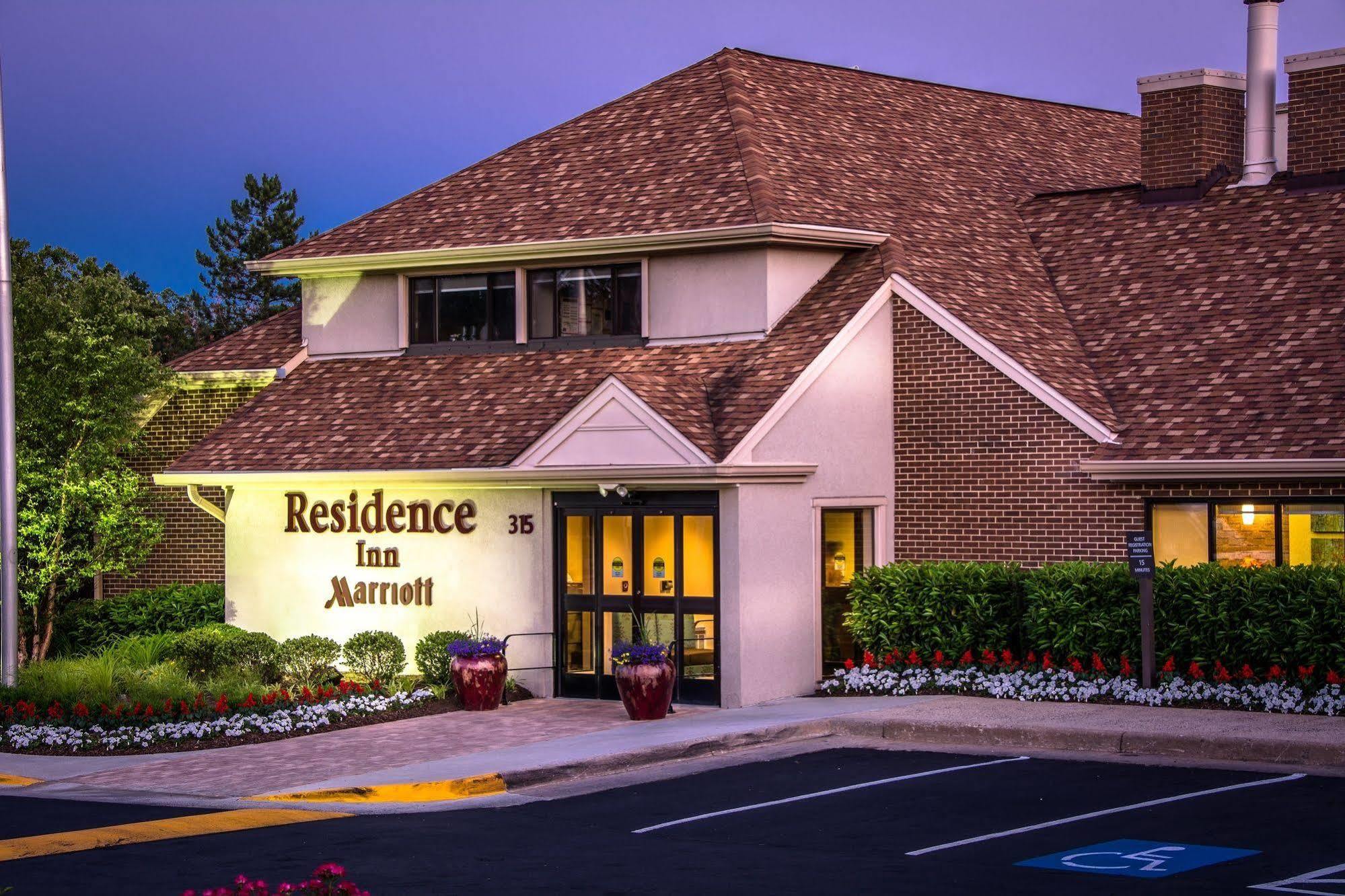 Residence Inn By Marriott Herndon Reston Екстериор снимка
