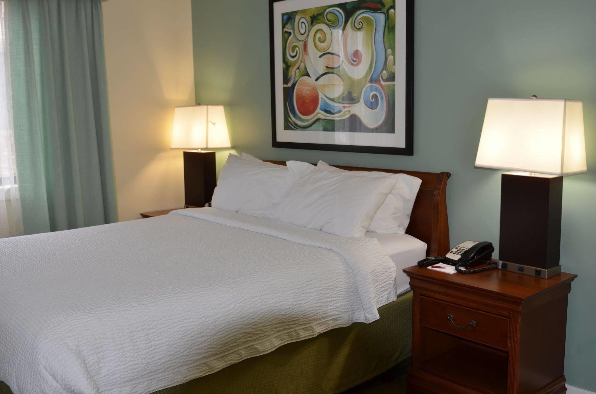 Residence Inn By Marriott Herndon Reston Екстериор снимка